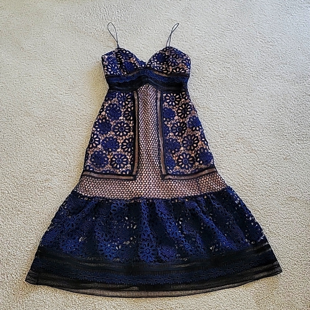 Self-Portrait Guipure Laser cut lace dress US 2 / XS / UK 6